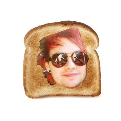 I gave you a free follow to help you gain so follow @damnastxn for me please