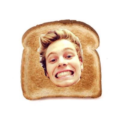 I gave you a free follow to help you gain so follow @damnastxn for me please