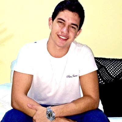 Te amooo demais seu chato,todo metido,todo enjoado,todo dramático mais todo meu *-* 3 by @barbosalalica e @umaluaneteuai