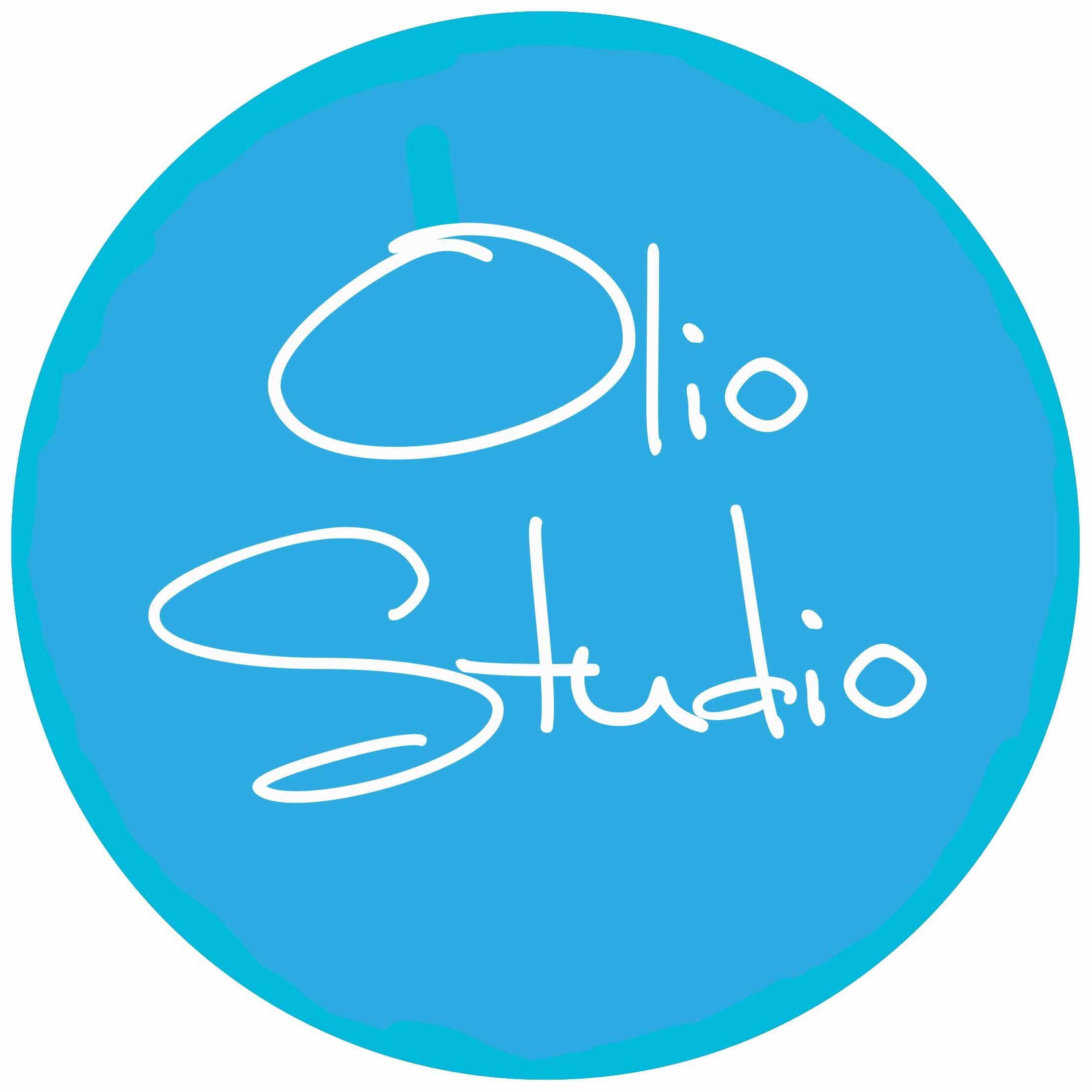 Olio: noun \ˈō-lē-ˌō\
a miscellaneous mixture, hodgepodge

Art Studio, painting, pottery & more!