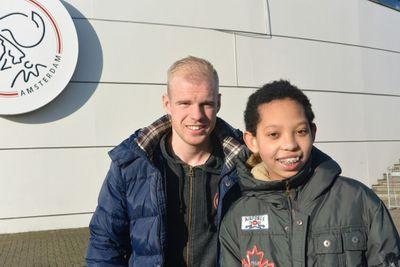WIJ STAAN BOVENAAN WIJ STAAN BOVENAAN AJAX IS DE BESTE!!!!
AJAX WORDT KAMPIOEN VAN NEDERLAND DIT SEIZOEN.