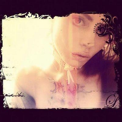 Fine Artist, Model, Actress, Alchemist

instagram/mikamae
mikamaejones@gmail.com