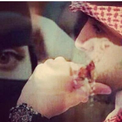 لا اعــرف المـسـتـحـيـل ولآ أمـلــگ مــآ أخـسســرهـ ،،،،،،،  { ناظر بعينك وبتعد عن طريقي } #تبوك + #القريات !!!