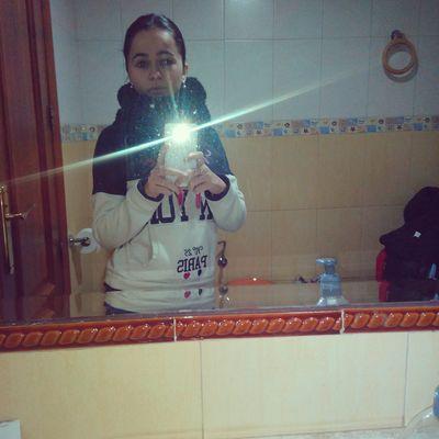 amiga de mis amigos 
se tu misma 
lo mejor esta por venir