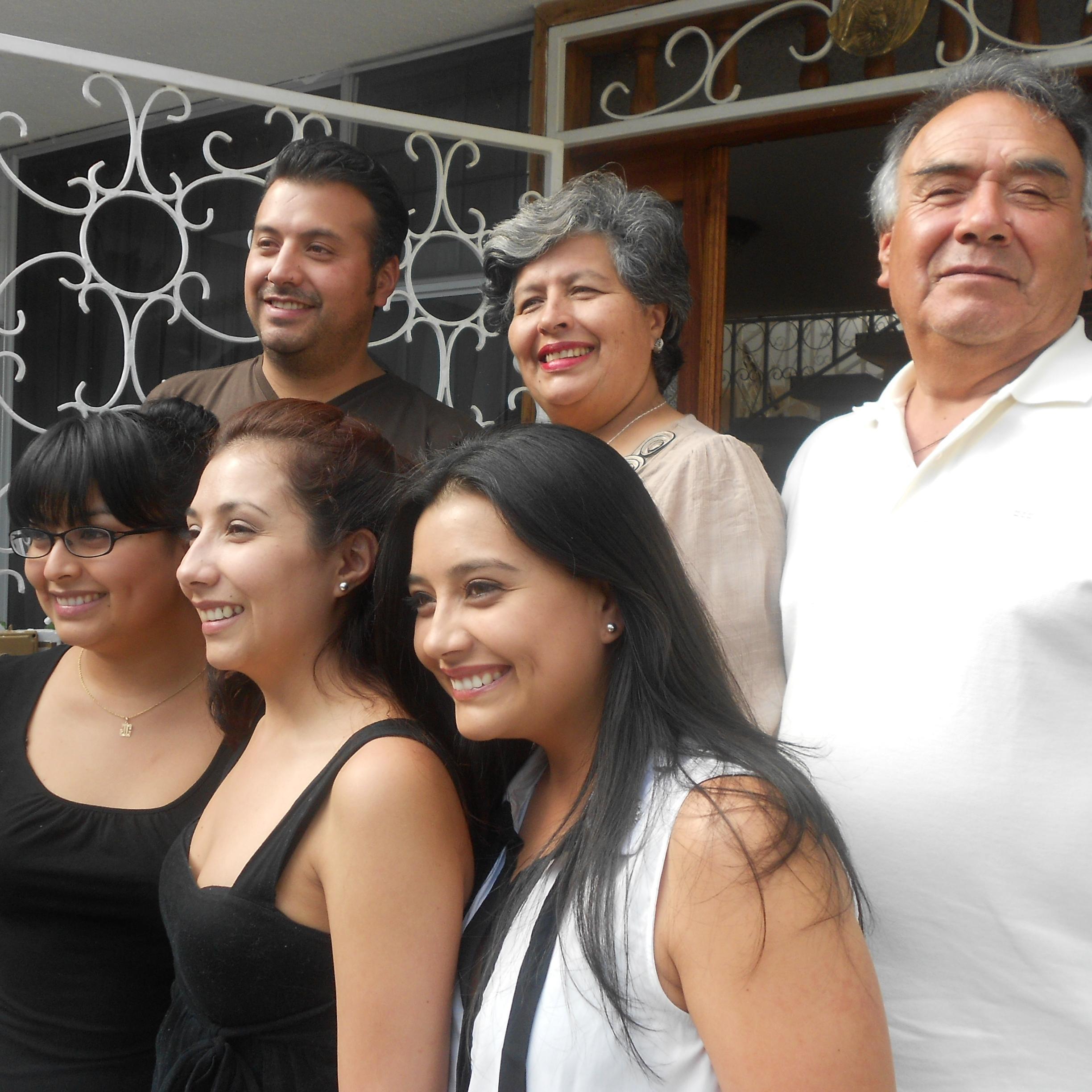Otavaleña, madre de familia. Mis hijos mi razón y mi motivación