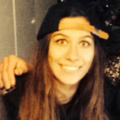 BaquetAdele's profile picture. Je rejette tous les présupposés de la civilisation et spécialement l'importance des possessions matérielles