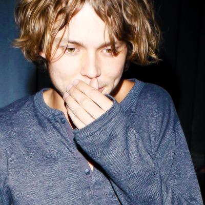Follow my main acc @para_morena because I free follow you :)
