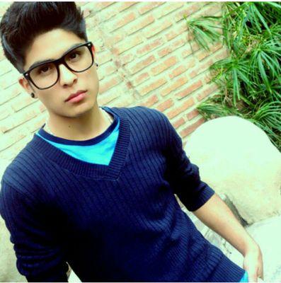 groverloza's profile picture. 