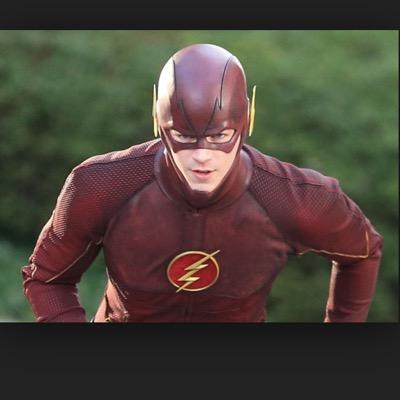 I'm The Flash I have secert double life superhero/normal person.i use my powers to protect people from bad guys and danger.S1;Single.S2:Single.S3:Single