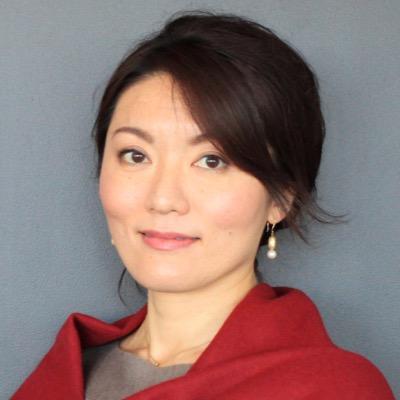 Associate Director @ CBRE consulting on commercial real estate. Formerly a workplace interior designer. 外資系事業用不動産会社CBREにて不動産コンサルを行う。元インテリアデザイナー