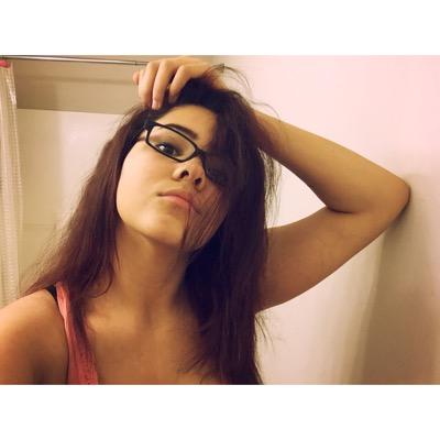 chey420dawn's profile picture. i n d y