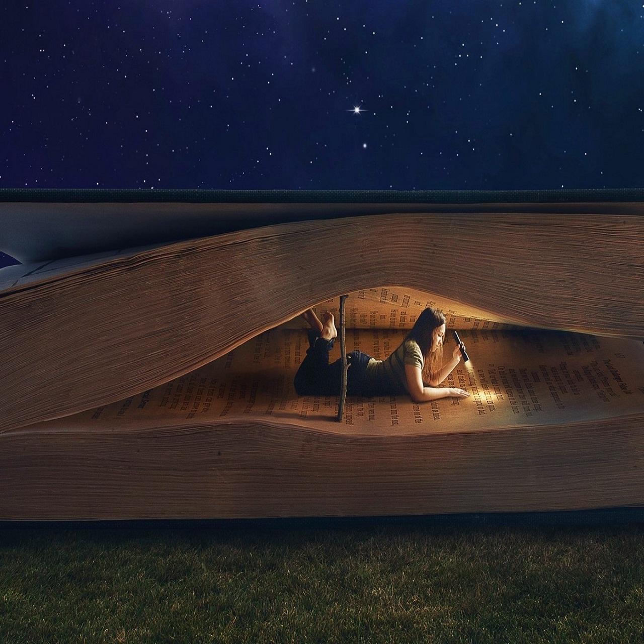 Book lover, blogger.
Etsy Shop: https://t.co/lwBEpEFogt…
Instagram: https://t.co/QVsjyi2ghz…