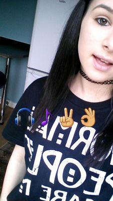 -4teen yearss young,bands,im the tinny one:)