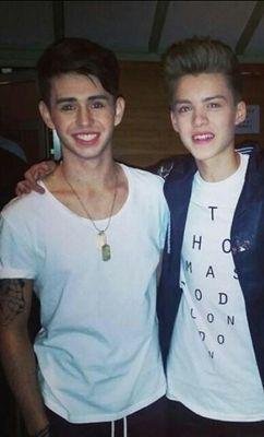 BibbyLeonard's profile picture. Sophie(18) loves chris,Chris follows my  personal. meeting them soon