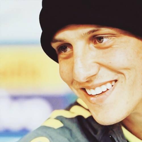 EM IMPÉRIO DE GEEZER,DAVID LUIZ É REI! CONHECI DESDE:12/06/2014