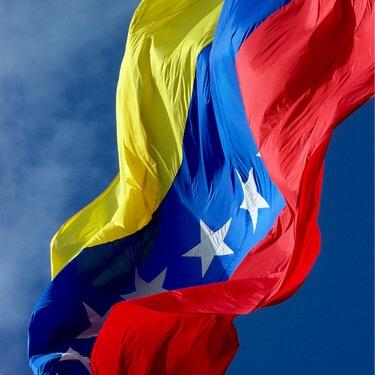 derechaVzla's profile picture. BBM: 534CA3D8 // http://t.co/YP9IKiRDeE ® @derechaLatam mauriciotuitero@gmail.com @ironmauricio