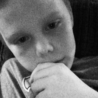 DominicDixon88's profile picture. #yolo #I LIKE TUYTLES#I LIKE TRAINS