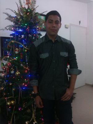 mikyyes's profile picture. 