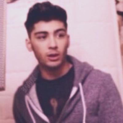 Follow me @marveledhoran & @ZAYNFTDR4KE &  @aIIuringari// ask for a fb // please rt this?