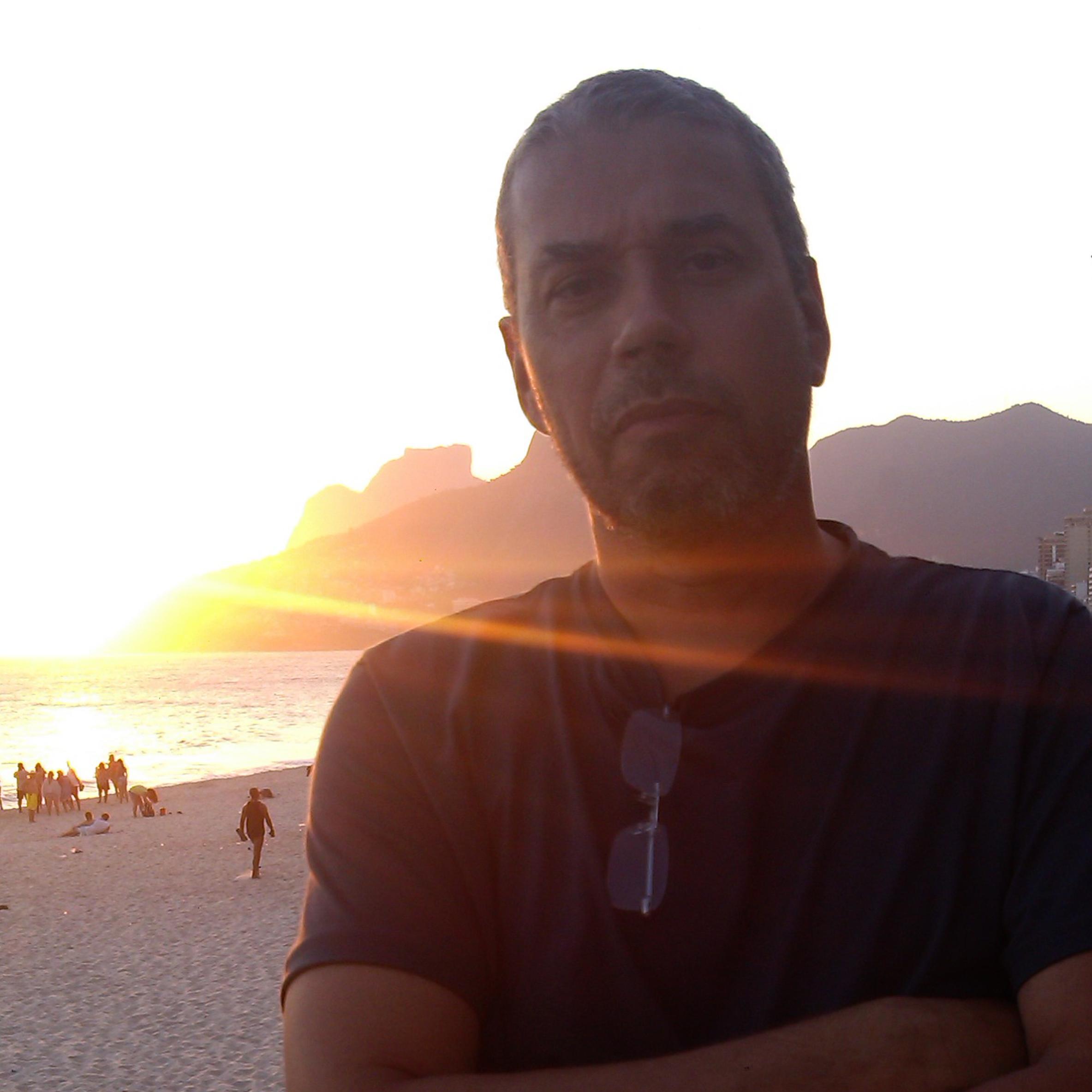 Typography, edition design & production whilst surviving South America
