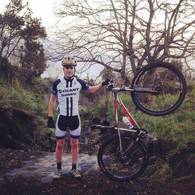 97Rguez's profile picture. Asfalto y montaña. 17