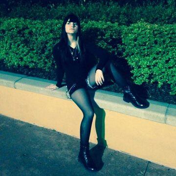 KhristmasGlam's profile picture. Living dead girl