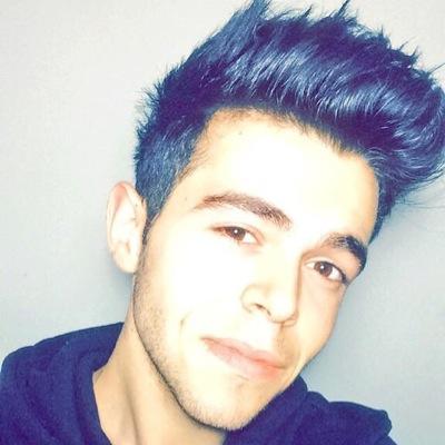 congrats on your james follow!!! this is a free follow. you can follow @Brooks_Mahone my main account :)