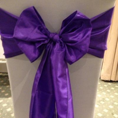 Elegant Touches in Berkshire specialises in Chair Covers, Table Centrepieces and Event Dressing. With chair covers starting from as little as £1.99!!