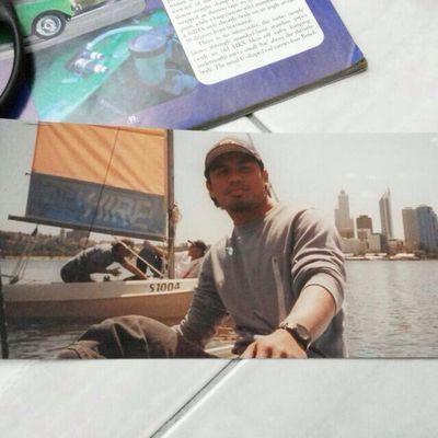 fadziladly's profile picture. love yourself, love your day, love your life...