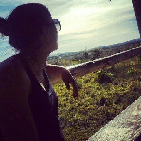 Muitos vivem pra deixar bens, eu vivo pra deixar saudade. 😎