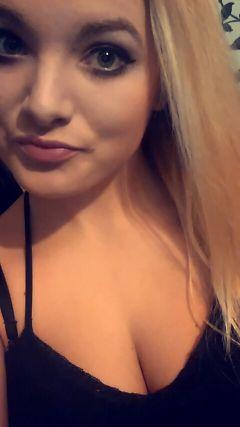 Facebook: Lydia Joyce
Instagram: lydiabethh
Snapchat: lydiaaaa28