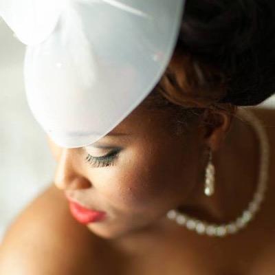 Just a wedding photographer who loves to shoot weddings and tell love stories through imagery.
