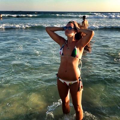 16. Me julgue do jeito que você quiser. A opinião é sua, a realidade é minha.