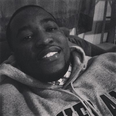 mrlivinlife35's profile picture. 