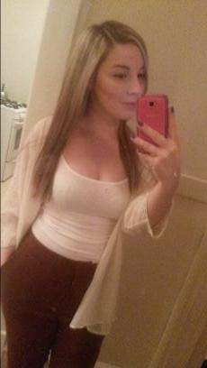 april_smiith's profile picture. n