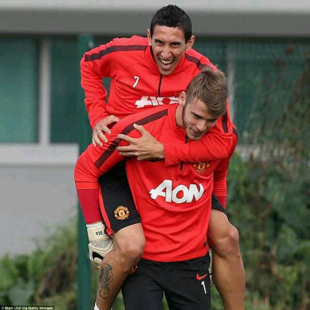 tashwill_tessie's profile picture. I LOVE man utd and chiefs,I hate to see boys taking of thier girls I'm a person tht LOVE girls I'm only 16 and I'm a good soccer player