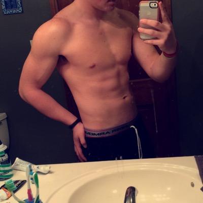 Snapchat: callmetravis Instagram: theycallmetravis #fitlife #gymflow #USAF