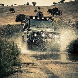 DefenderPorn's profile picture. A page dedicated to the most Badass car ever made, the LandRover Defender