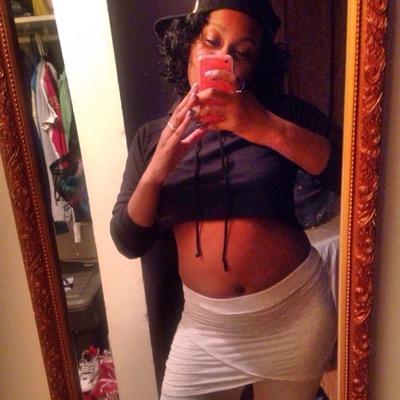 PRETTY GANG BOSS ASS CHICK