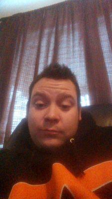 born in tbay Ontario,living in Hinton Alberta