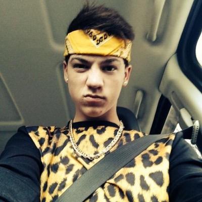 OMG TAYLOR FOLLOWED YOU, FOLLOW @zooted_princess SHE FOLLOWS BACK