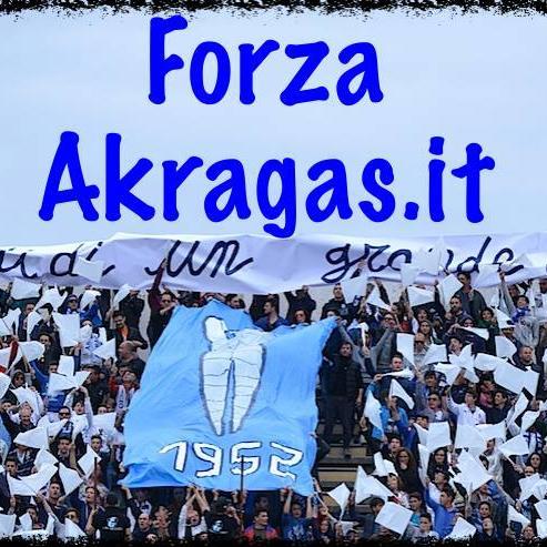 ForzaAkragas.it, il sito dei veri tifosi del Gigante. Ogni giorno news, interviste, foto, statistiche, curiosità e aggiornamenti sul mondo biancoazzurro.