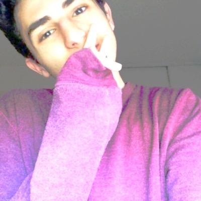 TwaimzSL's profile picture. my anaconda dont want none unless you got food hun