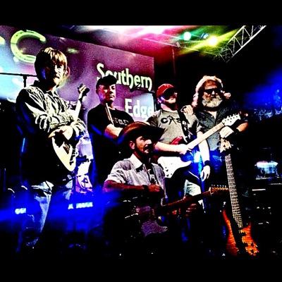 Southern Edge is a Rock band with a little bit of a Southern Edge out of southern MO, a 5 peice band thats guarenteed to rock the house!
