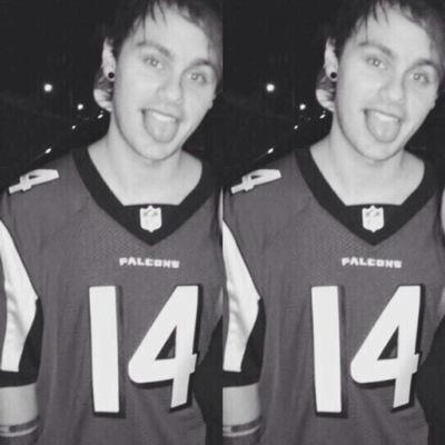 the hottest pictures of Michael 

@ferventmgc