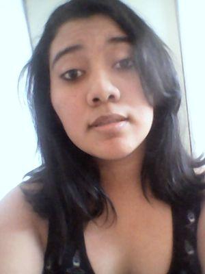 desde el momento que te mire a los ojos me empesaste a llamar la atención fuimos amigos tuvimos una larga amistad me gustaste y te fui queriendo cada día mas