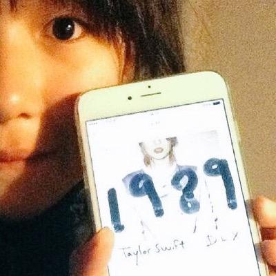 hi lm from Shanghai China!
Love Tay 4ever ♥️
1989worldtour Shanghai 12/11/15