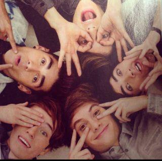 soy una loca enamorada de 5 chicos muy talentosos y guapos❤.Cuenta dedicada a @somocd9 0/6❤ INSTAGRAM:@verdaderascoders