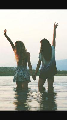 15/ please follow me and ill follow back . Going to start making YouTube videos with @lizdxox soon.