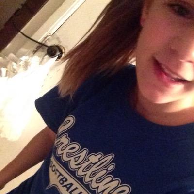 i love to dance,play vollyball,softball,and watch grimm!! I hate rasins and i love grapes,apples and carrots!